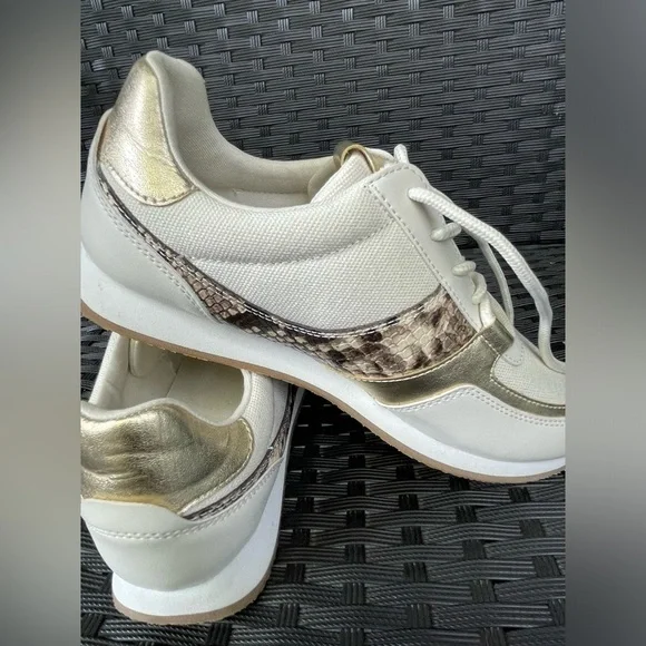 MICHAEL KORS Shoes,Michael Kors Sneakers Size 8.5 - Picture 9 of 16